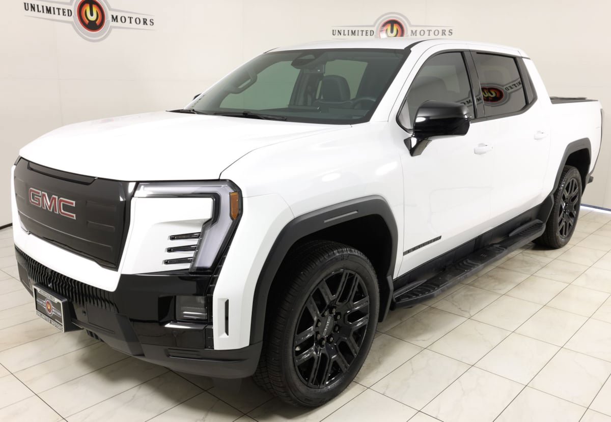 Used 2026 GMC Sierra EV Elevation w/ LPO, Elevation Dark Package AWD/4WD image 5