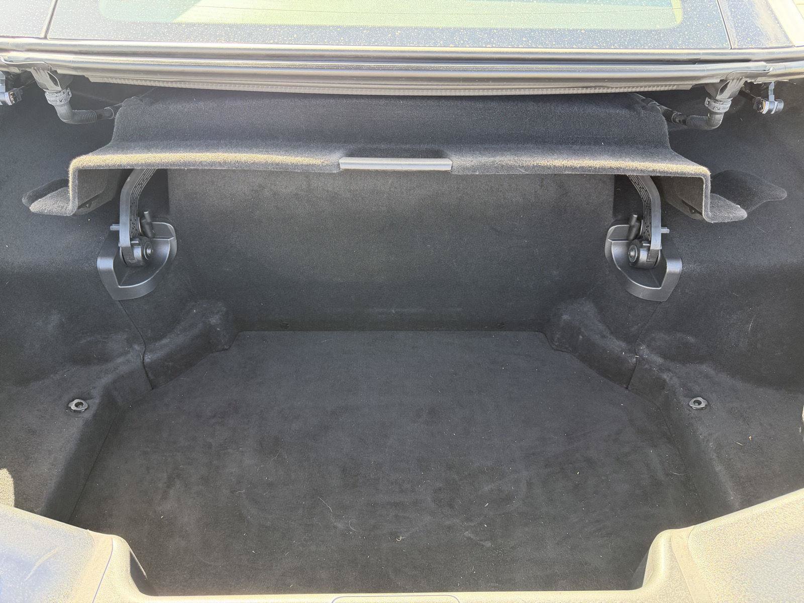 Used 2014 Mercedes-Benz SL 550 image 24