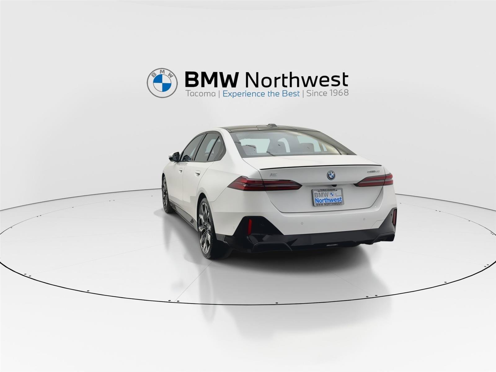 Used 2026 BMW i5 eDrive40 w/ M Sport Package RWD image 13