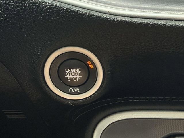 Used 2022 Dodge Challenger R/T w/ Shaker Package image 18