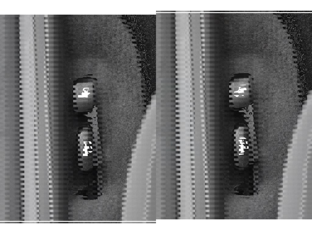 New 2025 Hyundai Elantra SEL image 12