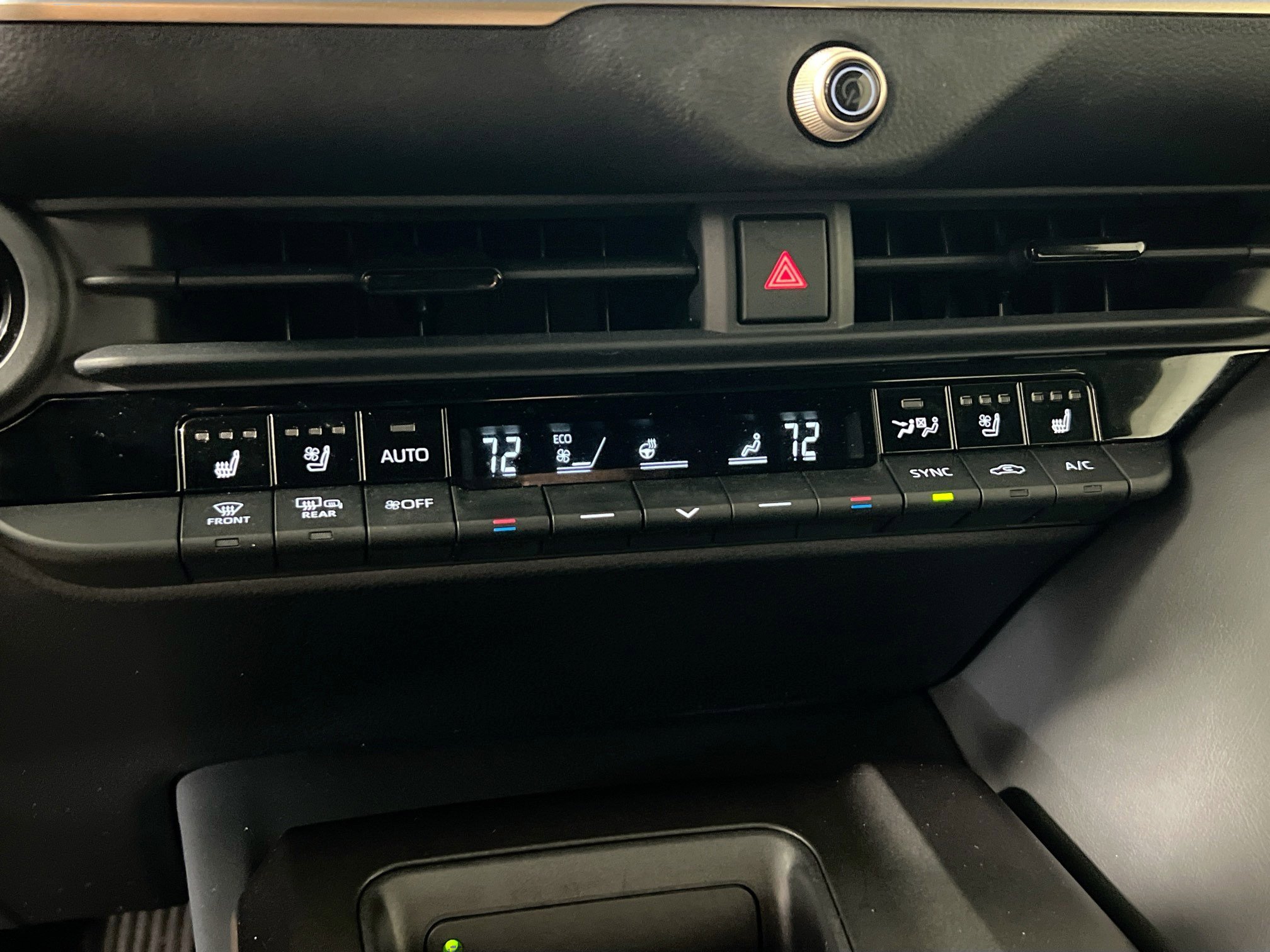 Used 2023 Toyota Crown Limited image 27