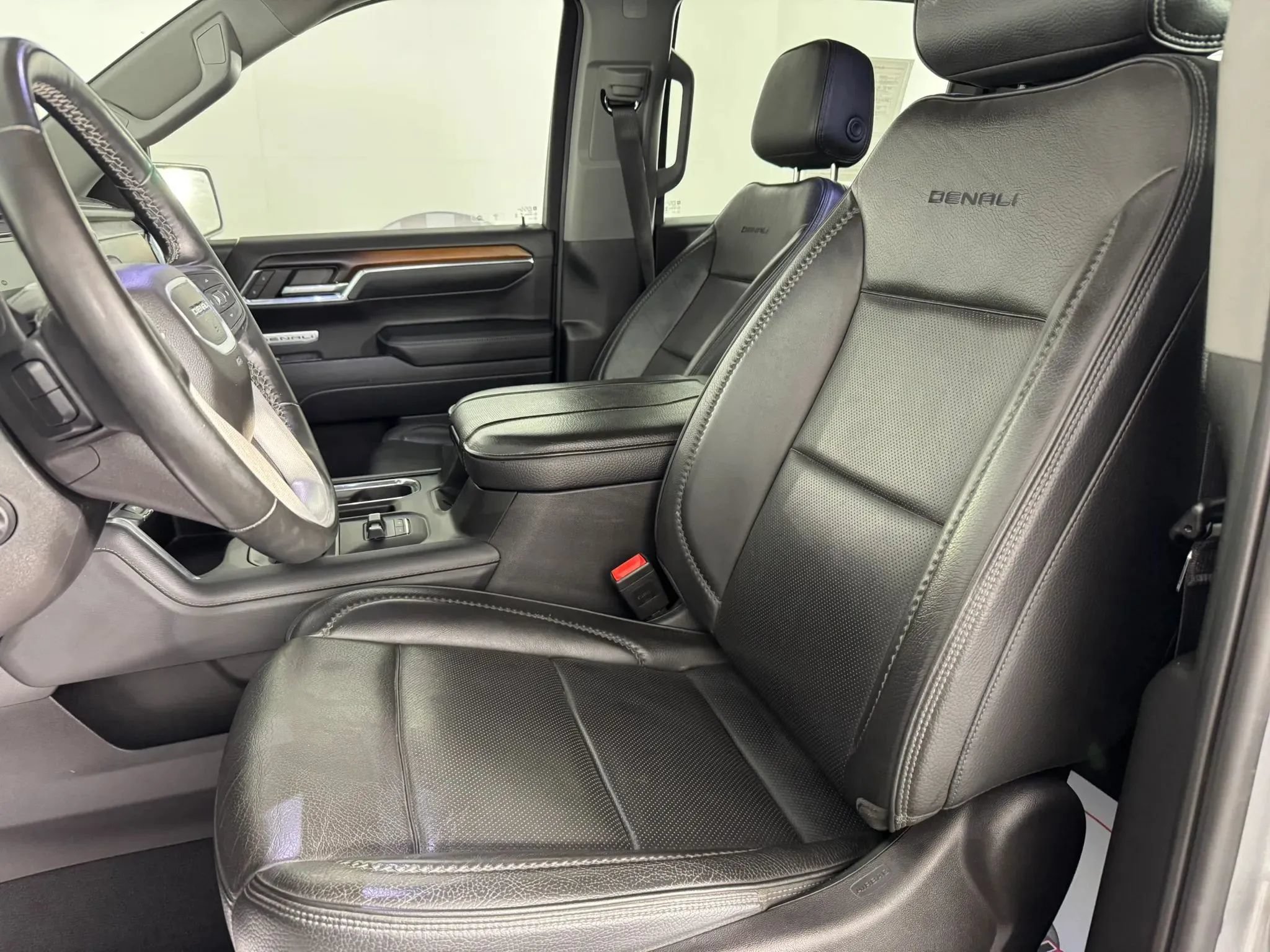 Used 2024 GMC Sierra 1500 Denali w/ Denali Reserve Package AWD/4WD image 34