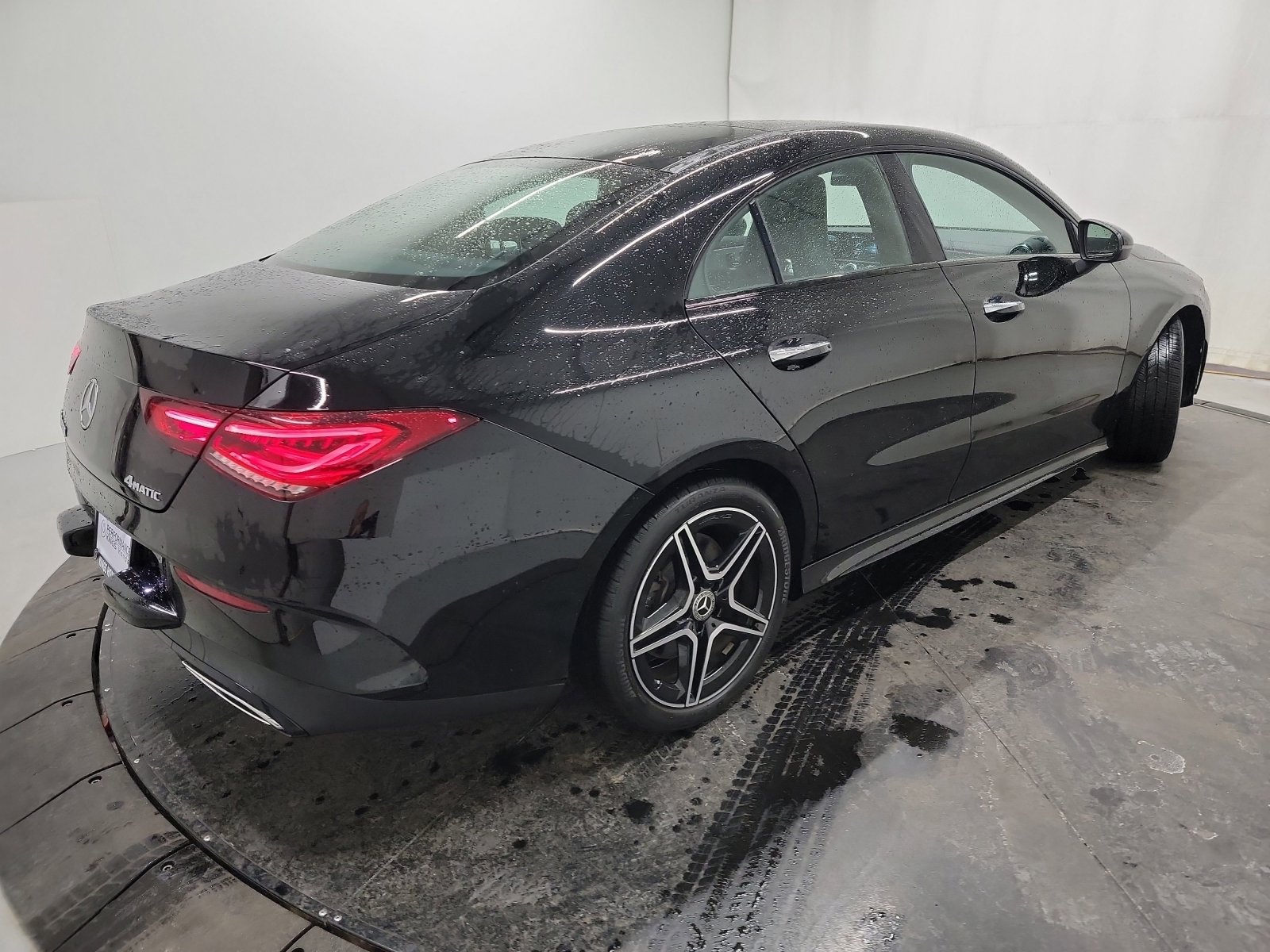 Used 2022 Mercedes-Benz CLA 250 4MATIC image 9