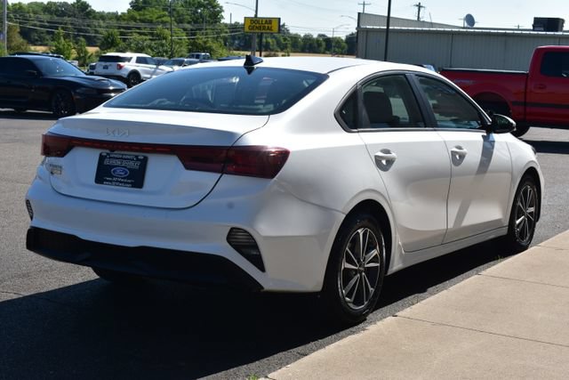 Used 2024 Kia Forte LXS FWD image 8