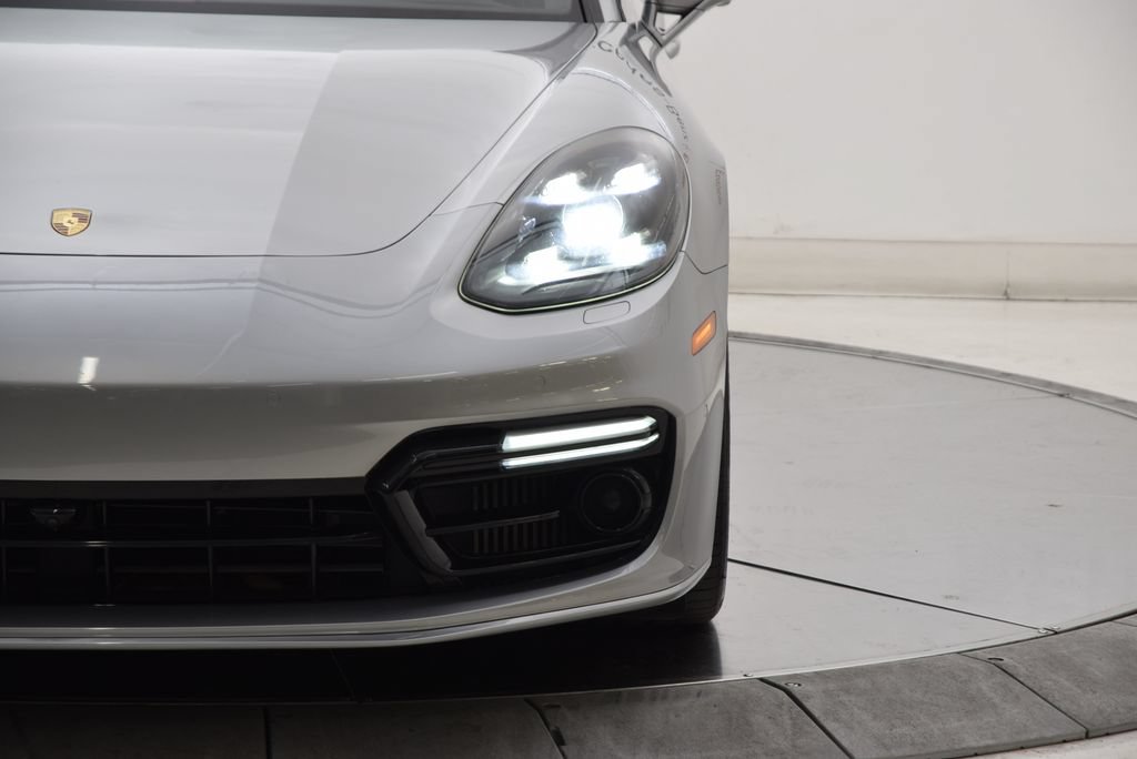 Used 2019 Porsche Panamera GTS AWD/4WD image 10