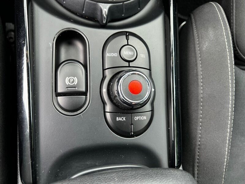 Used 2017 MINI Cooper Clubman S AWD/4WD image 31
