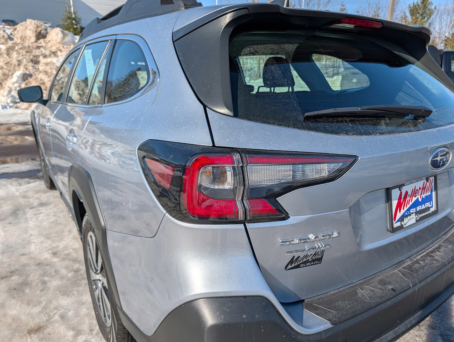 Certified 2025 Subaru Outback image 17