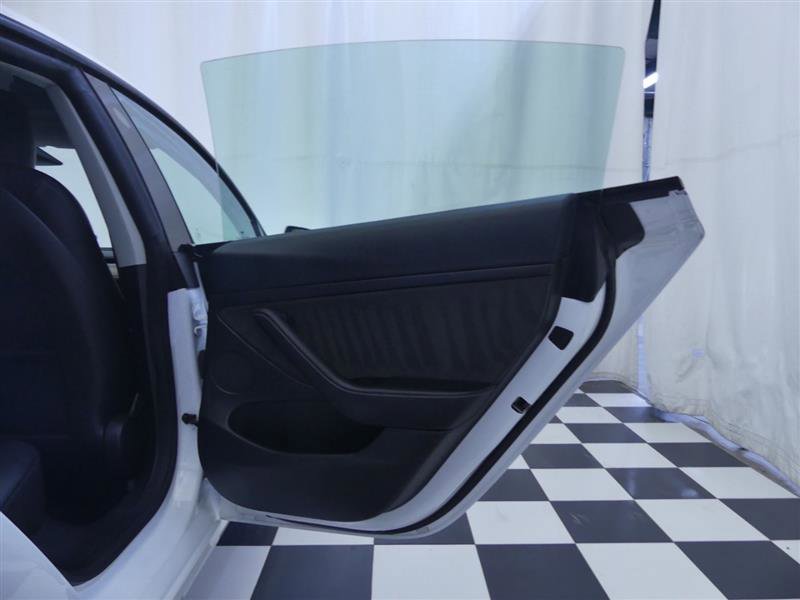 Used 2023 Tesla Model 3 Standard Range RWD image 27