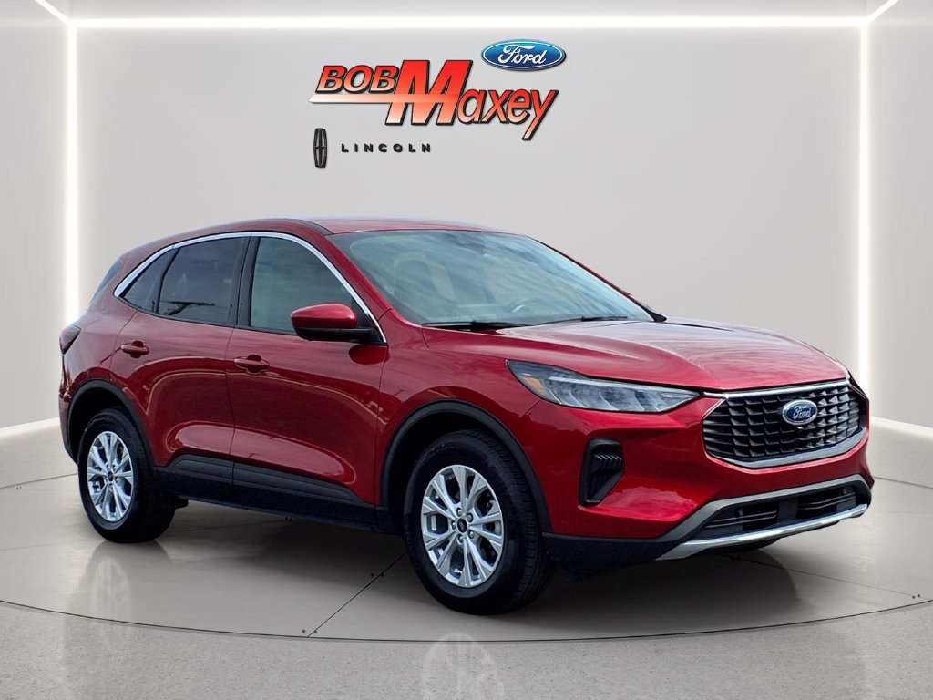 Used 2023 Ford Escape Active w/ Tech Pack #2 AWD/4WD image 3