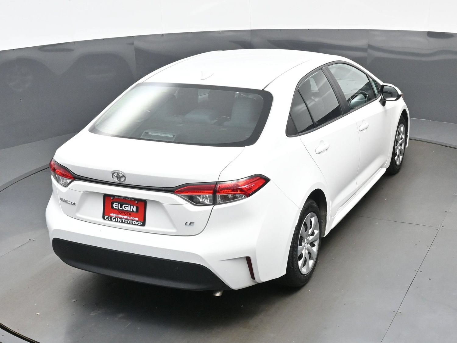 Used 2024 Toyota Corolla LE FWD image 38