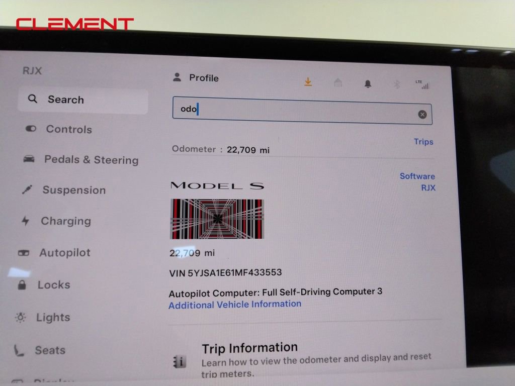 Used 2021 Tesla Model S Plaid image 18