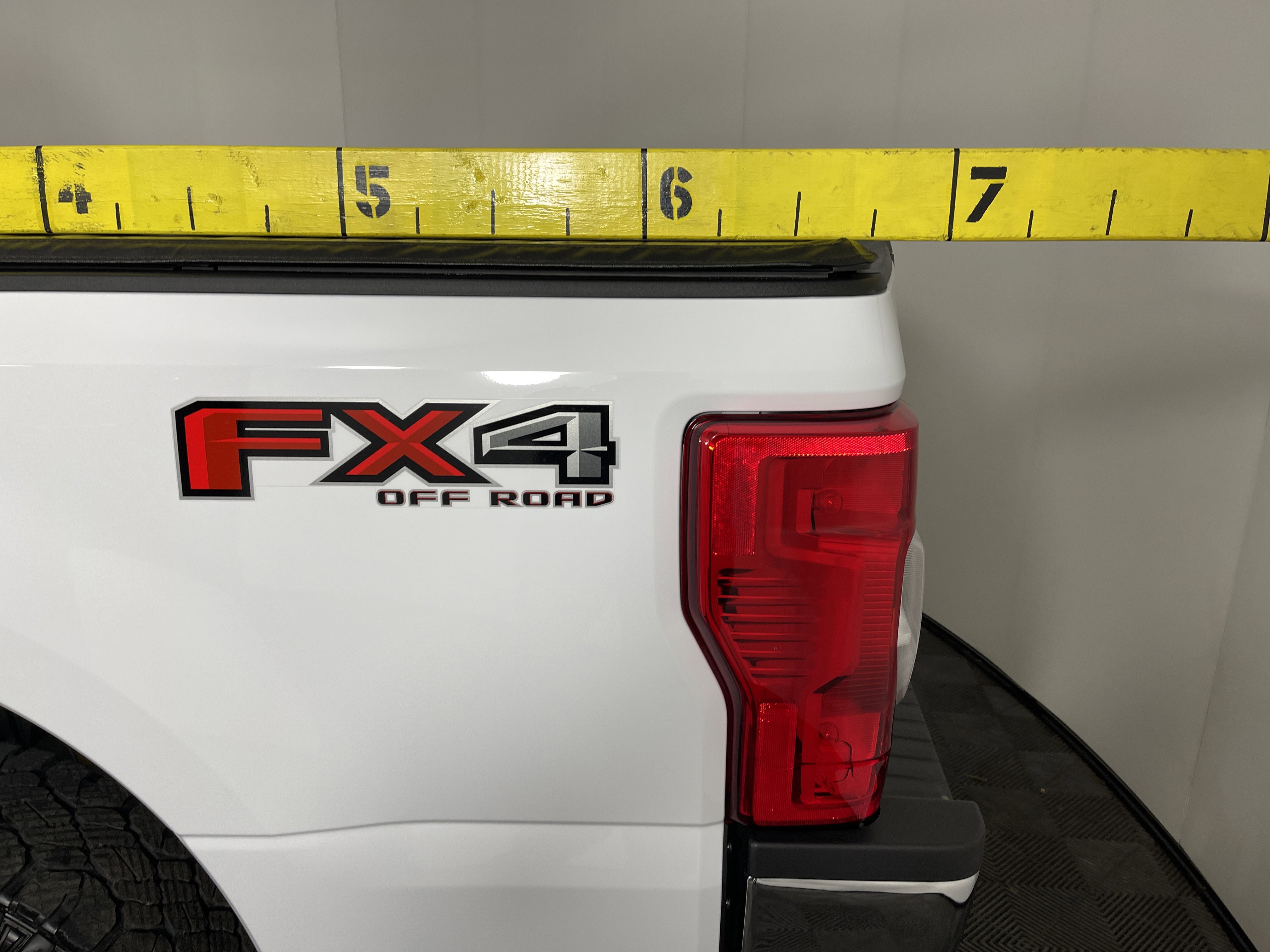 Used 2022 Ford F250 XL w/ STX Appearance Package image 8