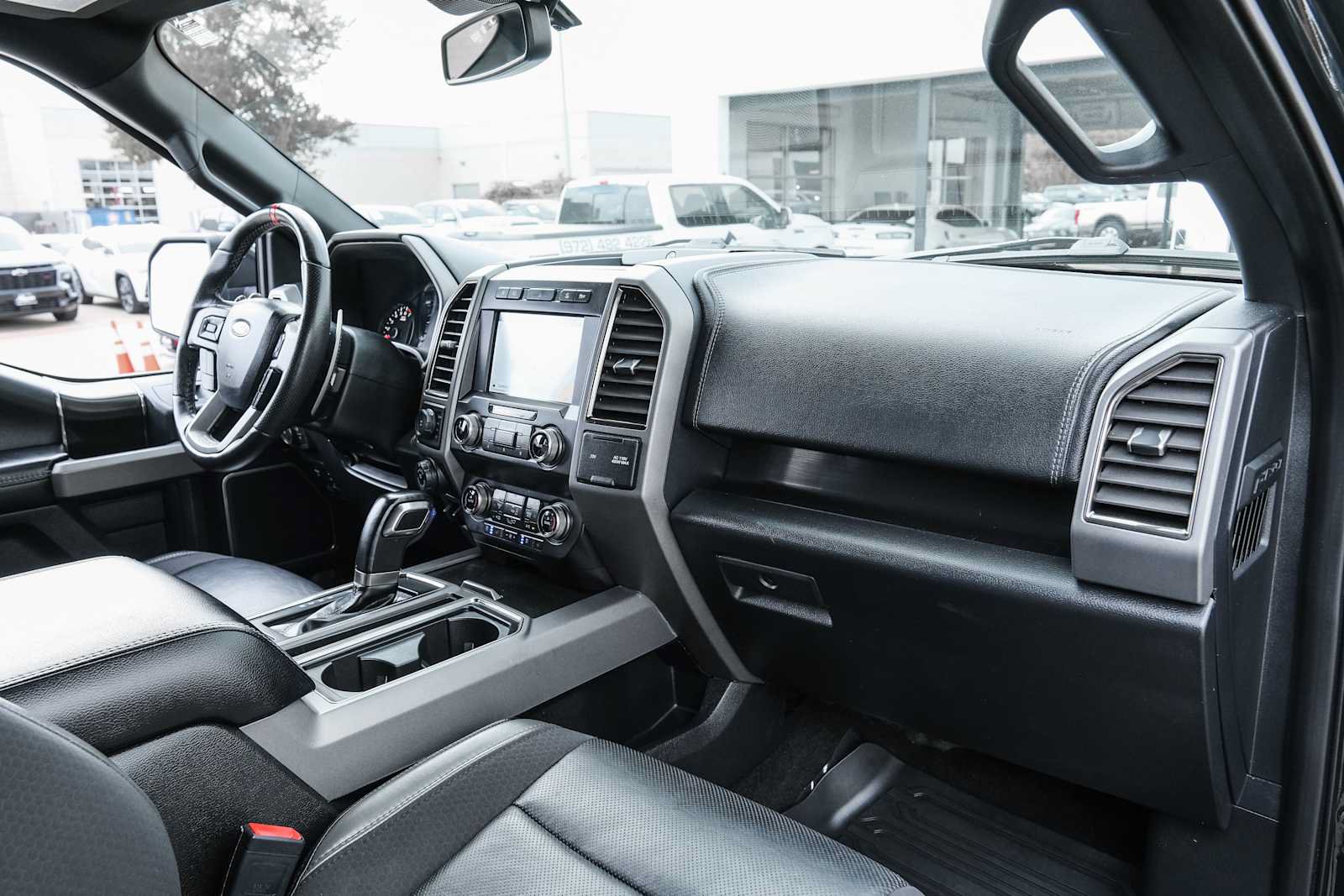Used 2019 Ford F150 Raptor w/ Equipment Group 802A Luxury AWD/4WD image 26