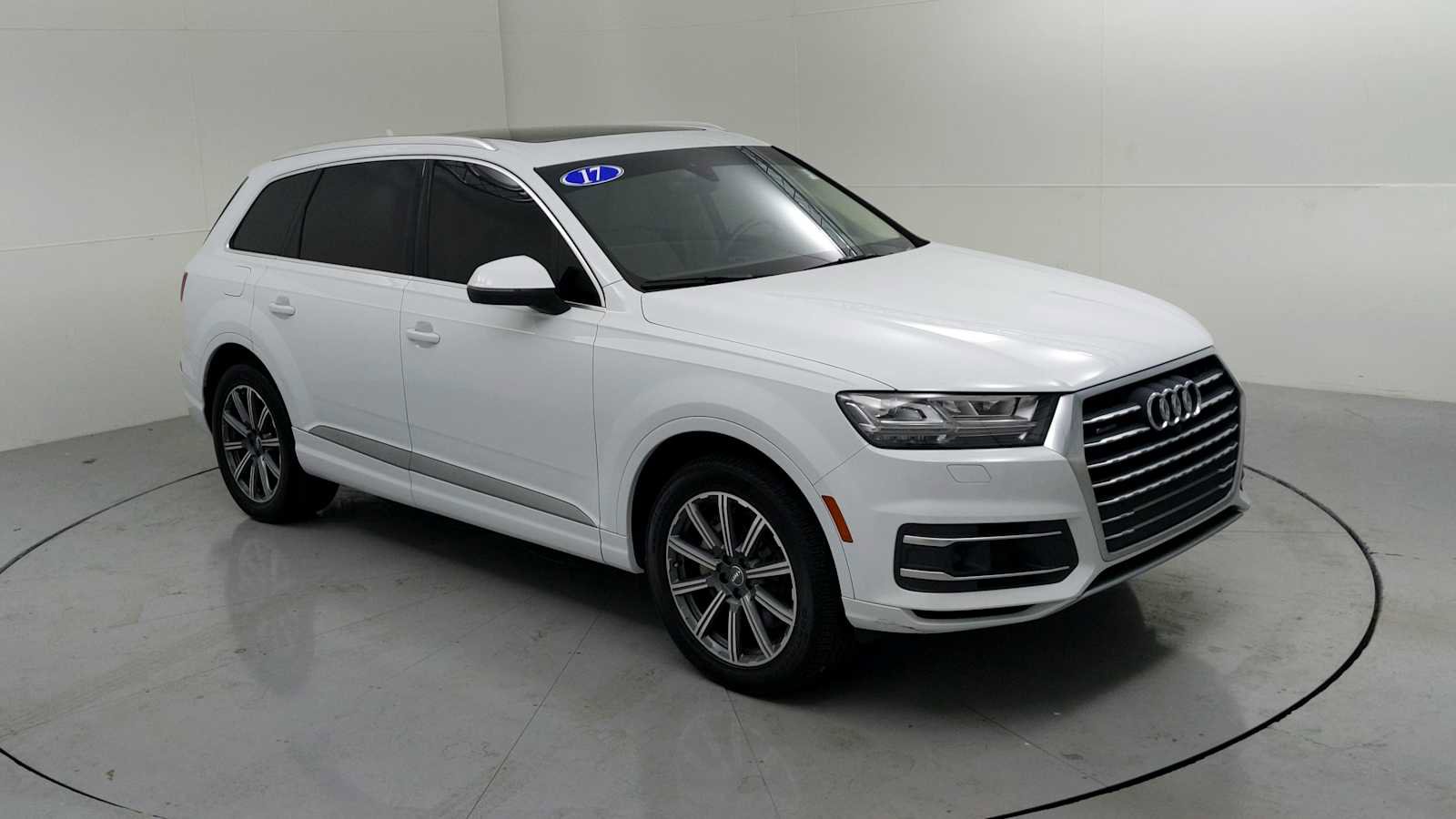 Used 2017 Audi Q7 3.0T Premium Plus AWD/4WD image 1