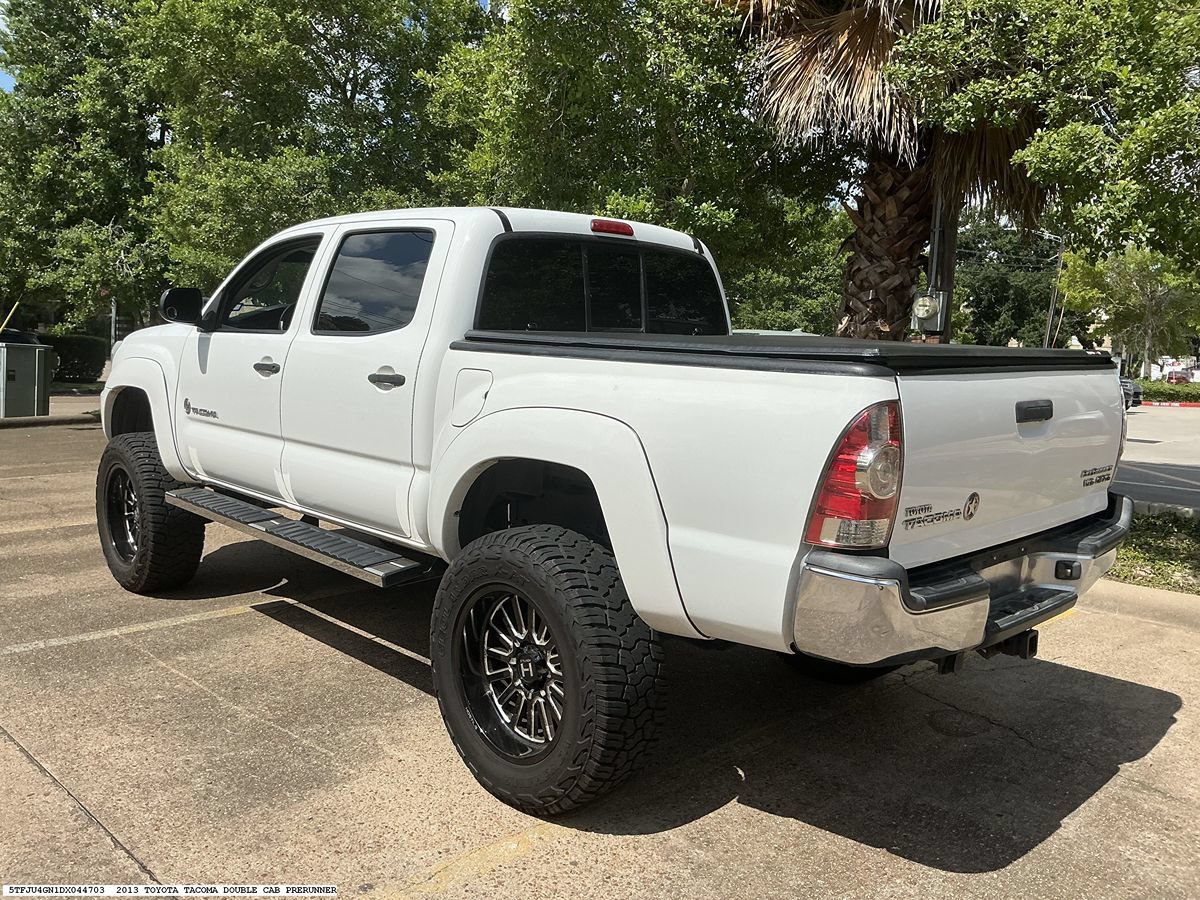Used 2013 Toyota Tacoma PreRunner w/ SR5 Pkg RWD image 4