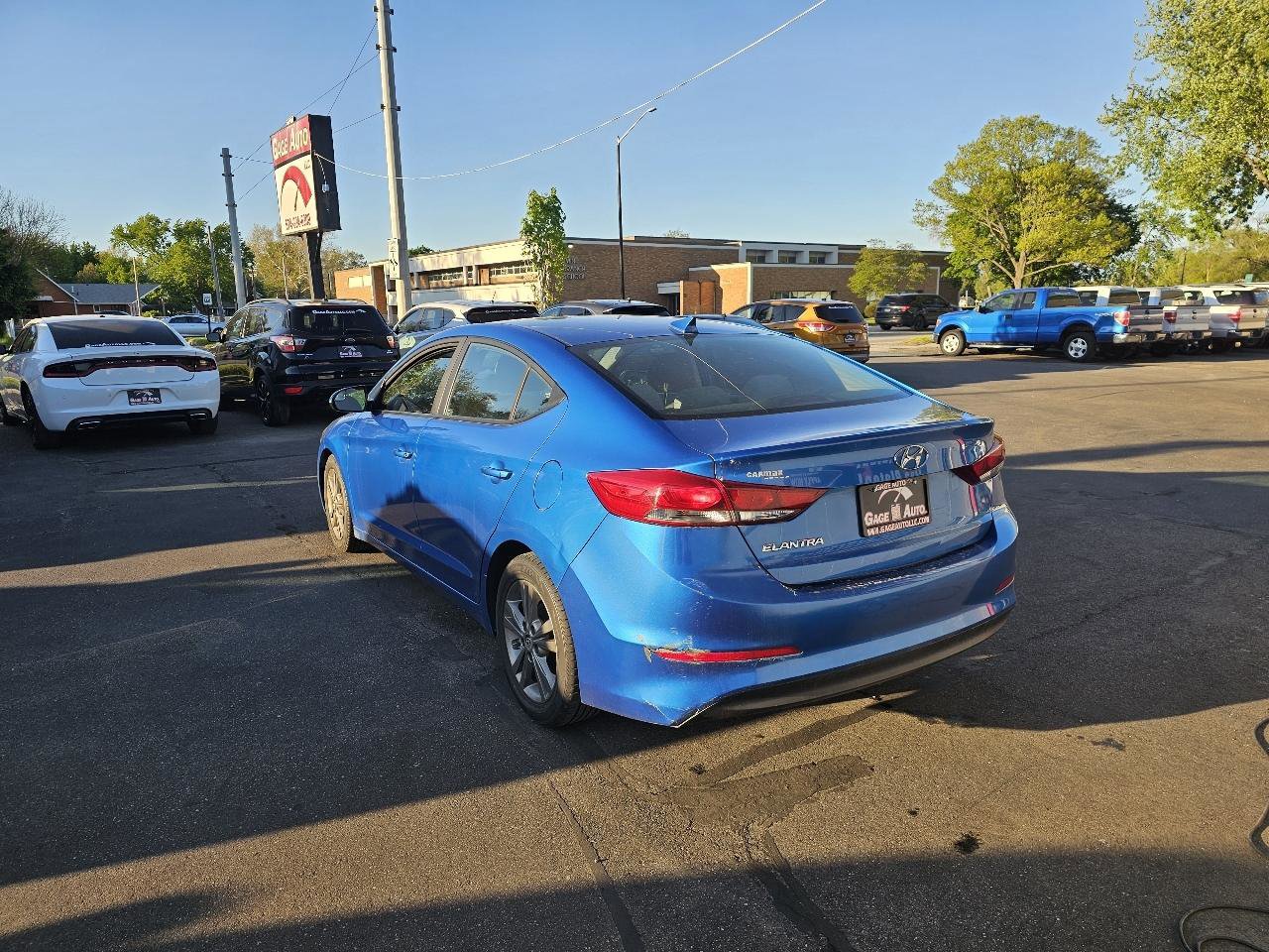 Used 2017 Hyundai Elantra SE FWD image 8