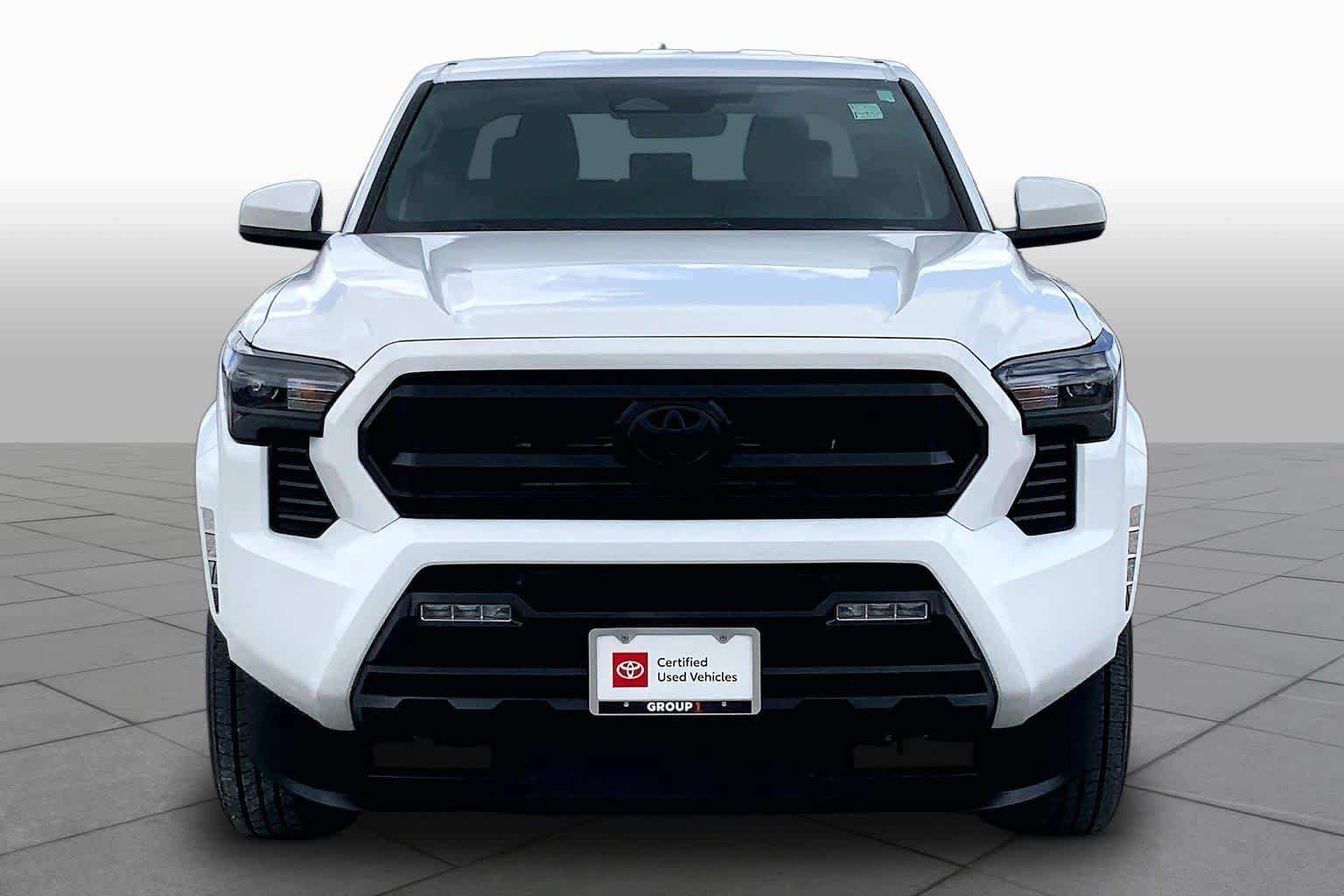 Used 2026 Toyota Tacoma SR5 RWD image 4