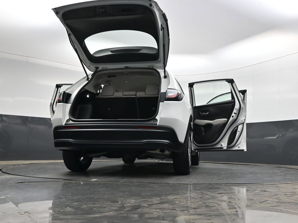 Used 2023 Honda HR-V LX image 46
