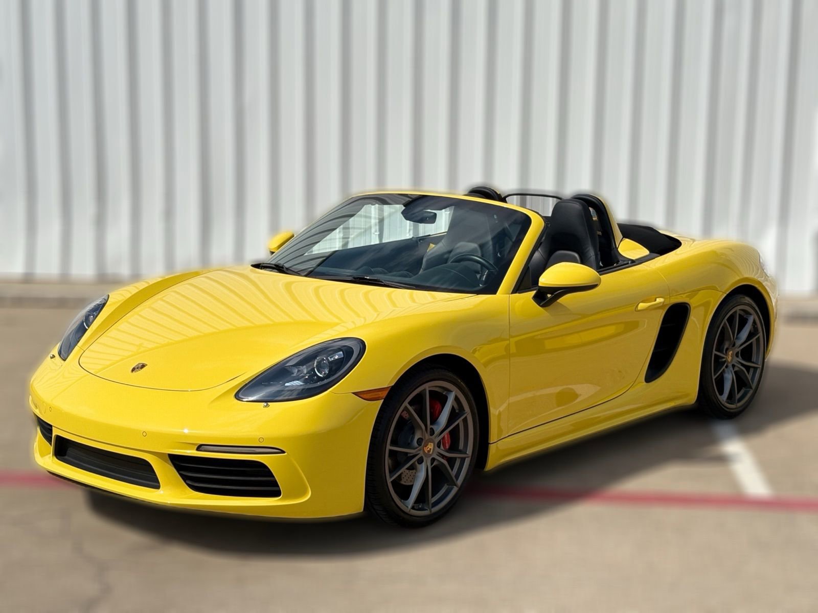 Used 2021 Porsche 718 Boxster S image 2