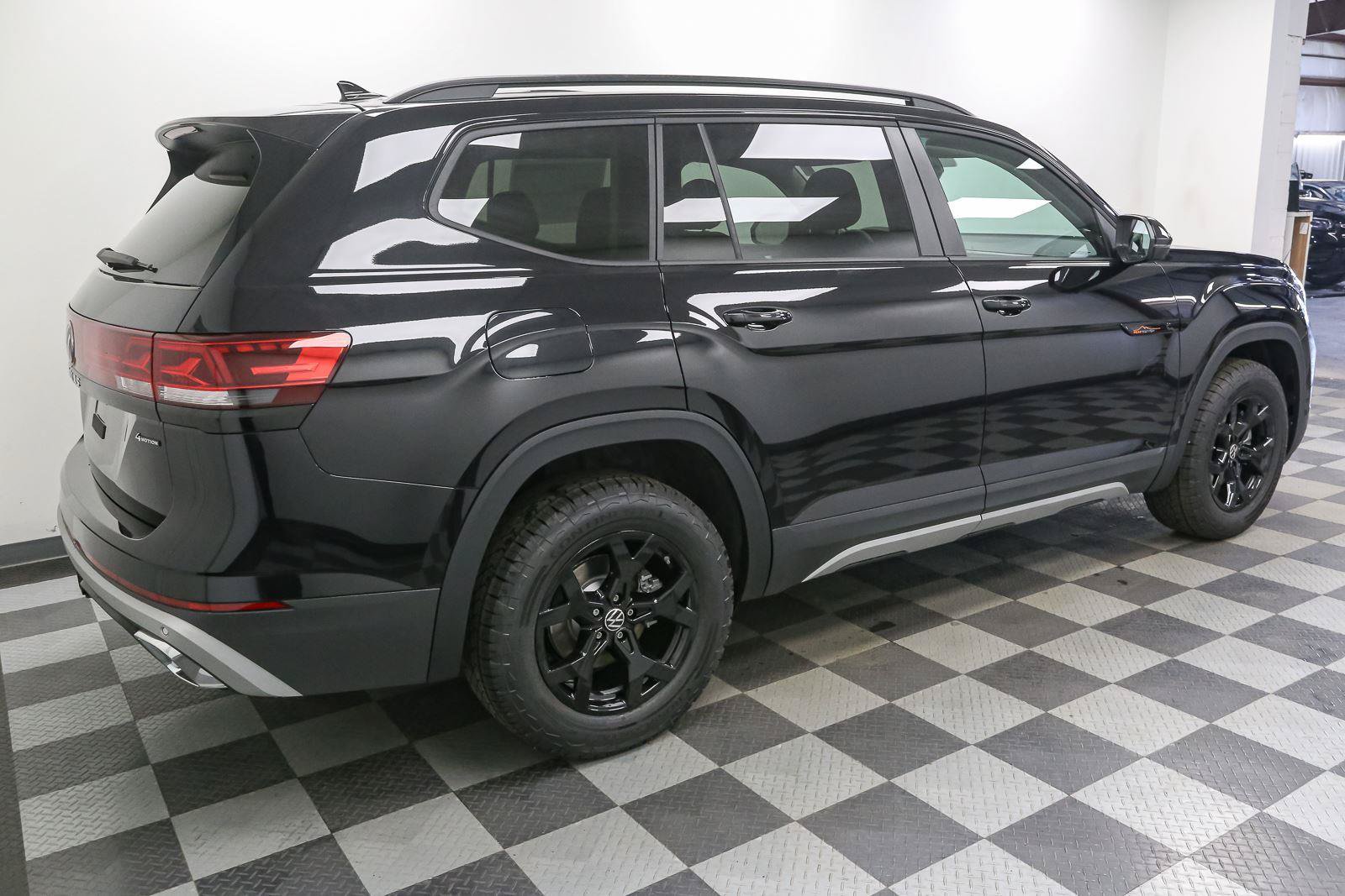 New 2026 Volkswagen Atlas Peak Edition AWD/4WD image 9