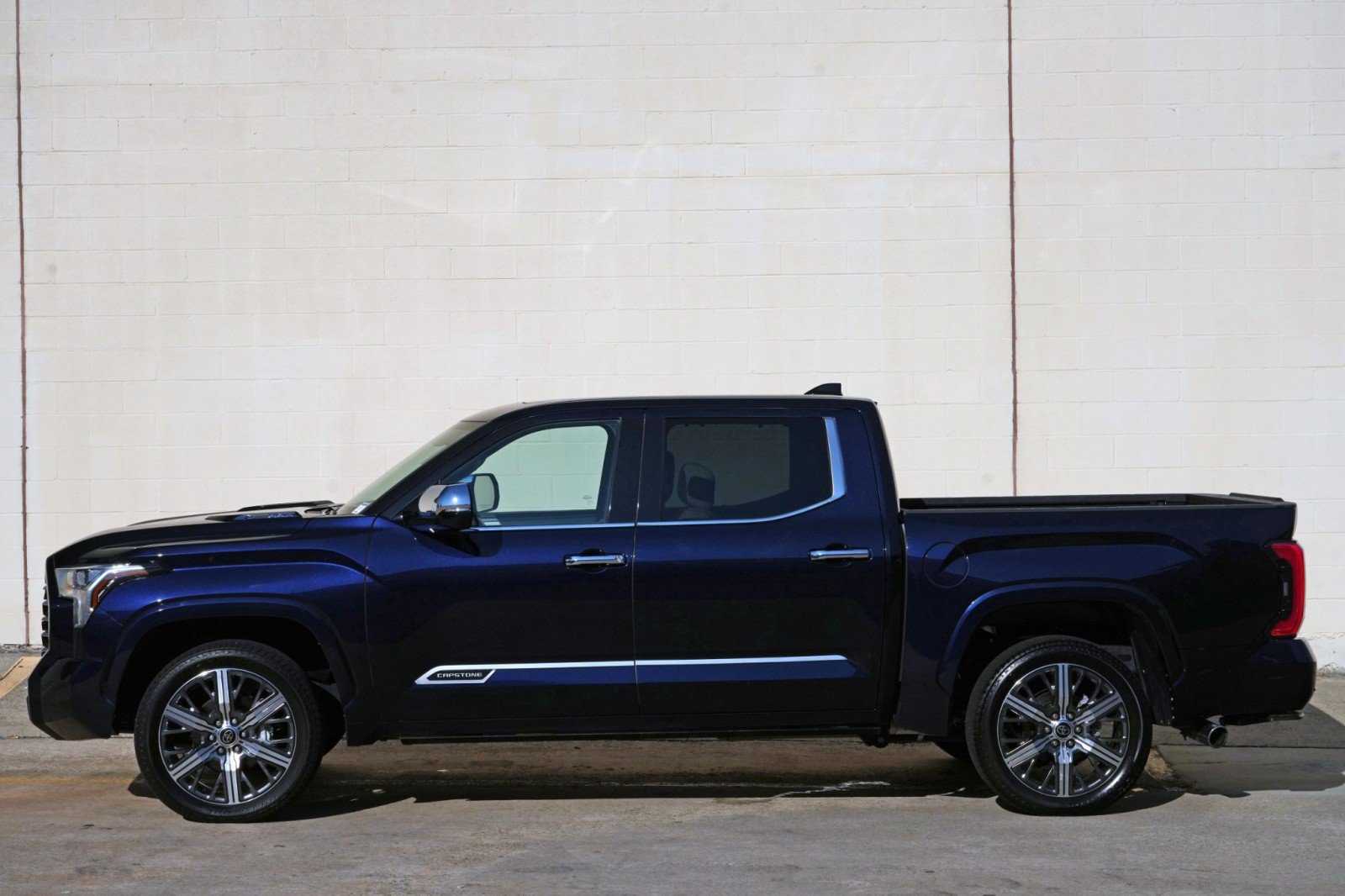 Used 2023 Toyota Tundra Capstone AWD/4WD image 53