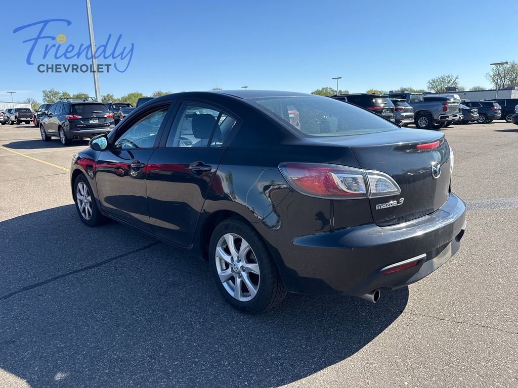 Used 2011 MAZDA MAZDA3 i Touring FWD image 2