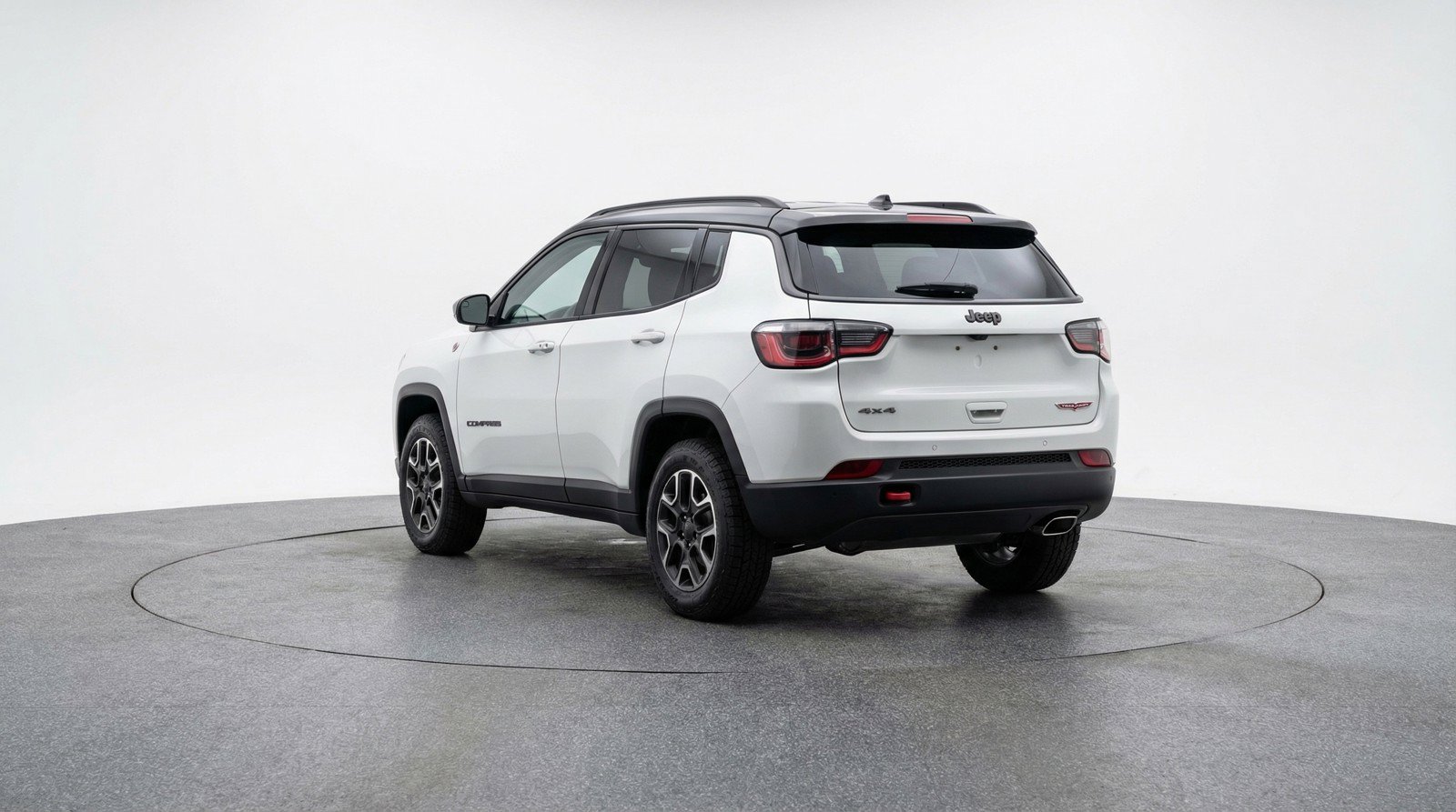 Used 2025 Jeep Compass Trailhawk AWD/4WD image 6
