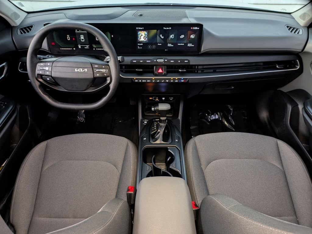 Used 2025 Kia K4 LXS image 25