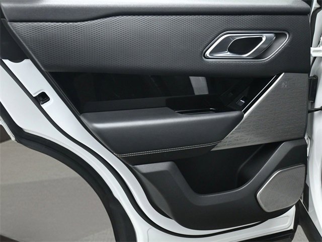 Used 2018 Land Rover Range Rover Velar R-Dynamic SE image 13