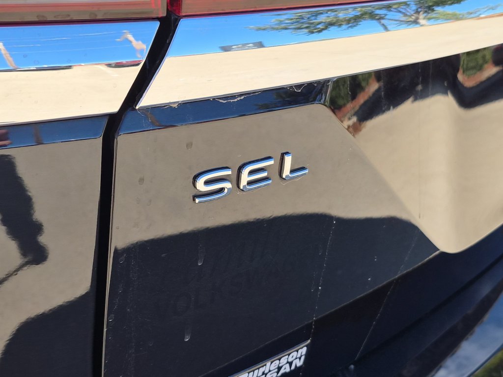 Used 2024 Volkswagen Atlas SEL AWD/4WD image 7