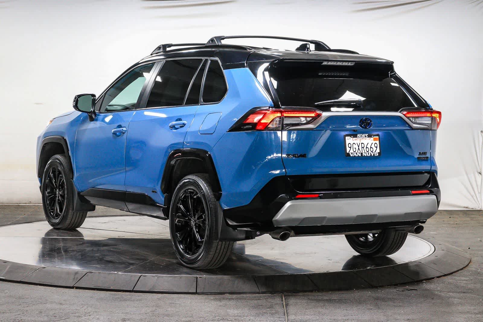 Certified 2023 Toyota RAV4 XSE AWD/4WD image 2