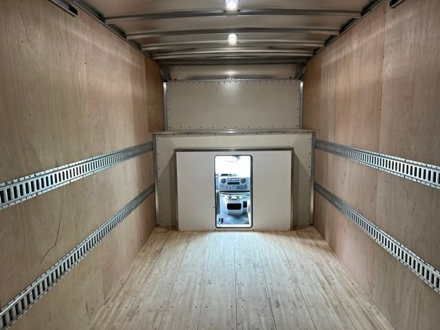 New 2027 Ford E-450 and Econoline 450 Super Duty w/ Power Equipment Group RWD image 18