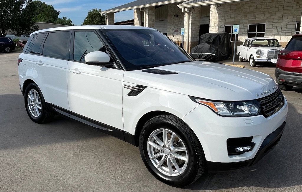 Used 2016 Land Rover Range Rover Sport SE AWD/4WD image 2