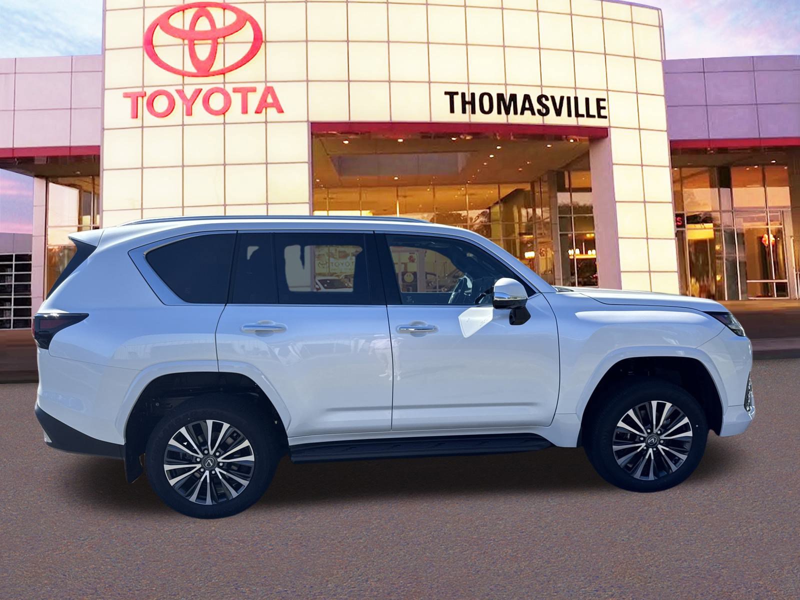 Used 2025 Lexus LX 600 4WD w/ Interior Upgrade Package image 4