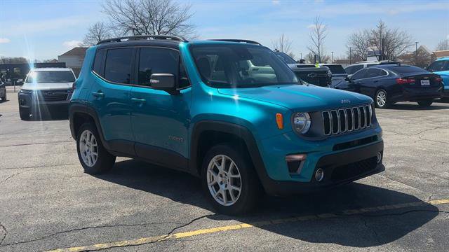 Used 2021 Jeep Renegade Limited w/ Sun & Sound Group AWD/4WD image 2