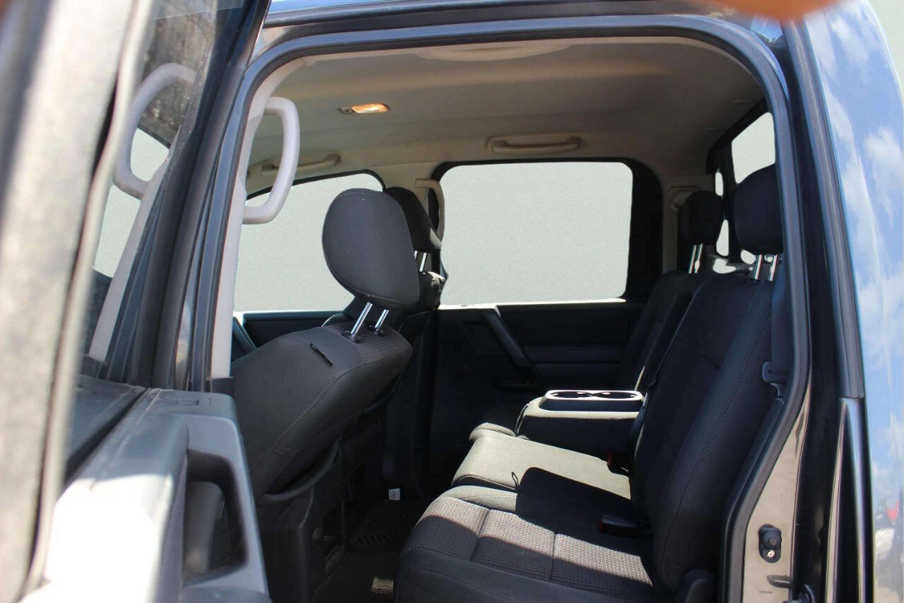 Used 2010 Nissan Titan SE w/ Heavy Metal Edition Pkg AWD/4WD image 7