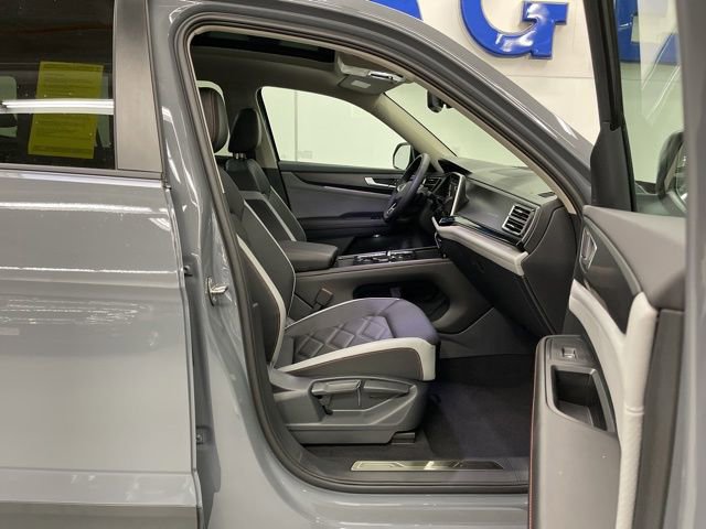 New 2026 Volkswagen Atlas Peak Edition image 15