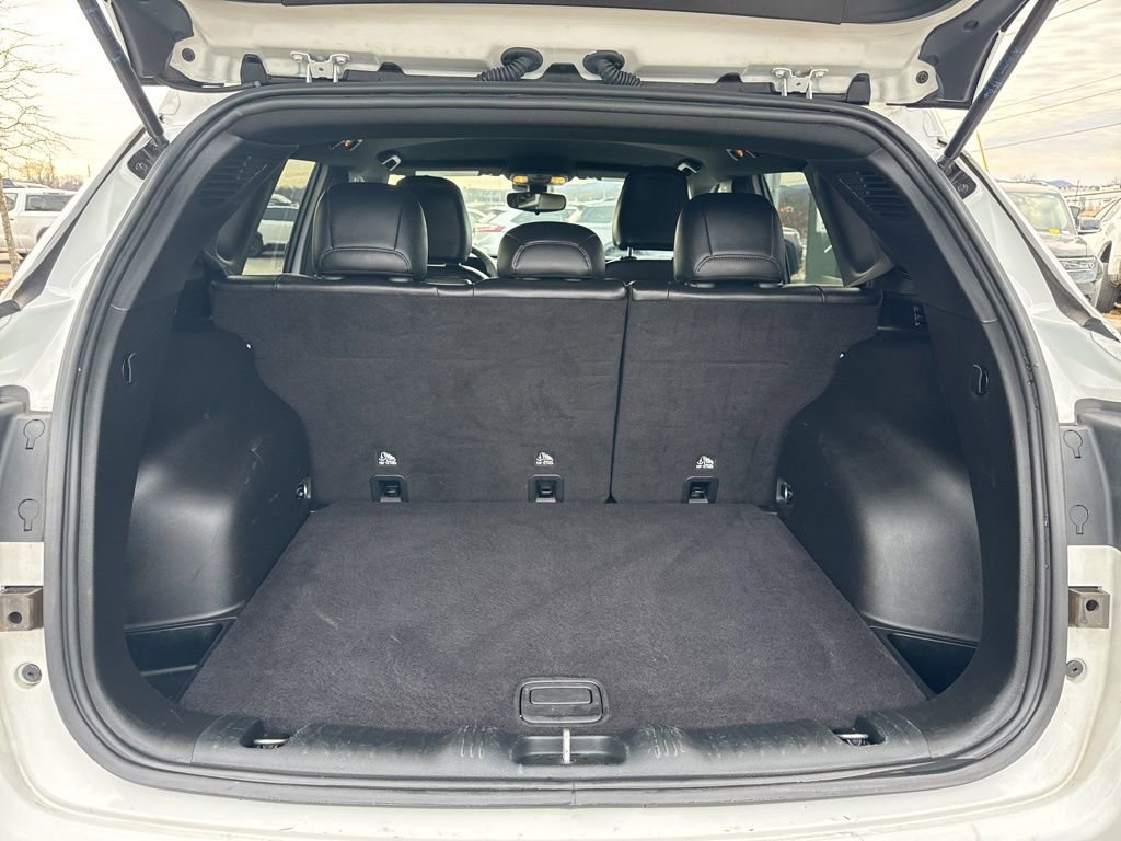 Used 2024 Jeep Compass Latitude image 28