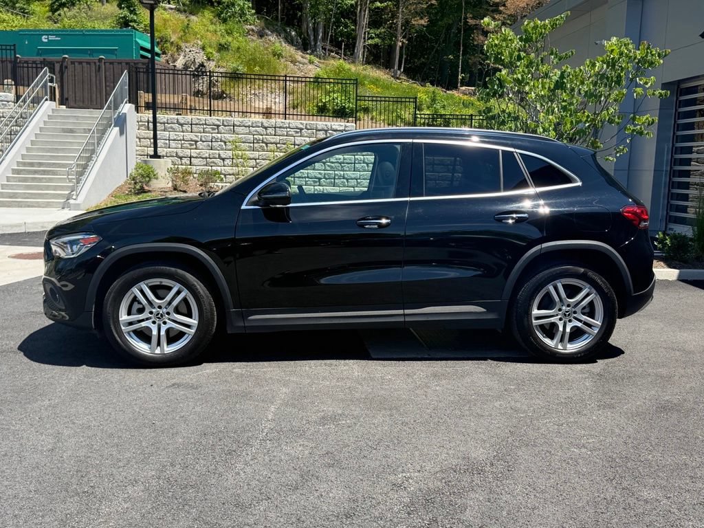 Used 2023 Mercedes-Benz GLA 250 4MATIC image 4