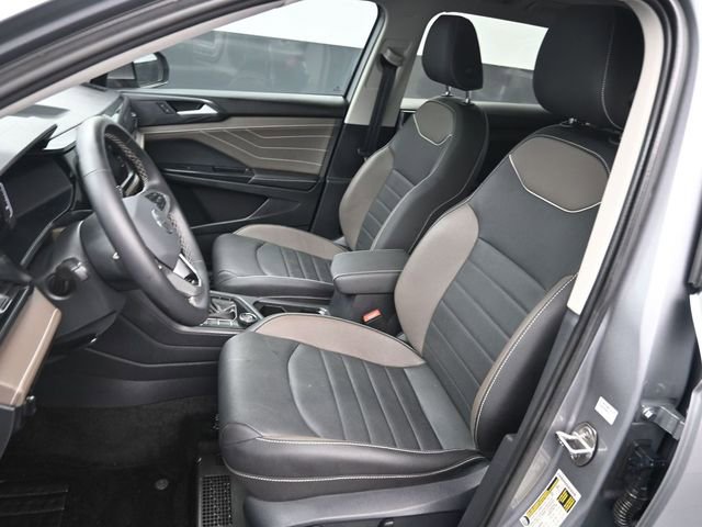 Used 2024 Volkswagen Taos SEL image 19