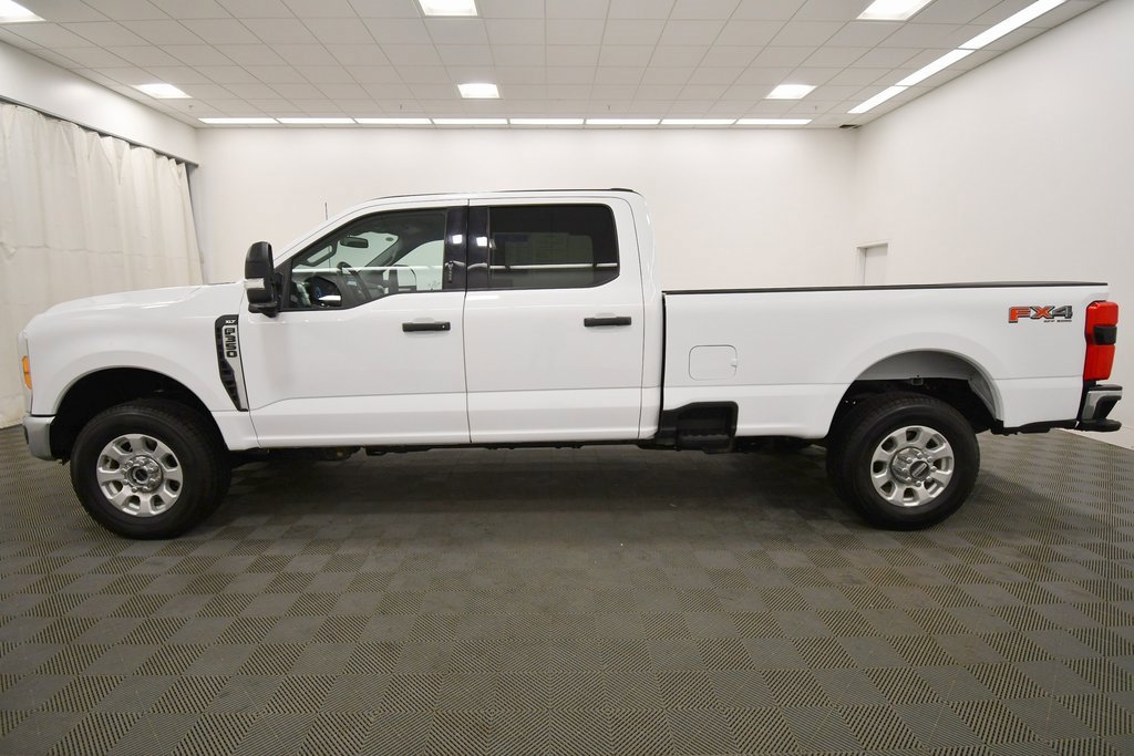 Used 2023 Ford F350 XL image 4