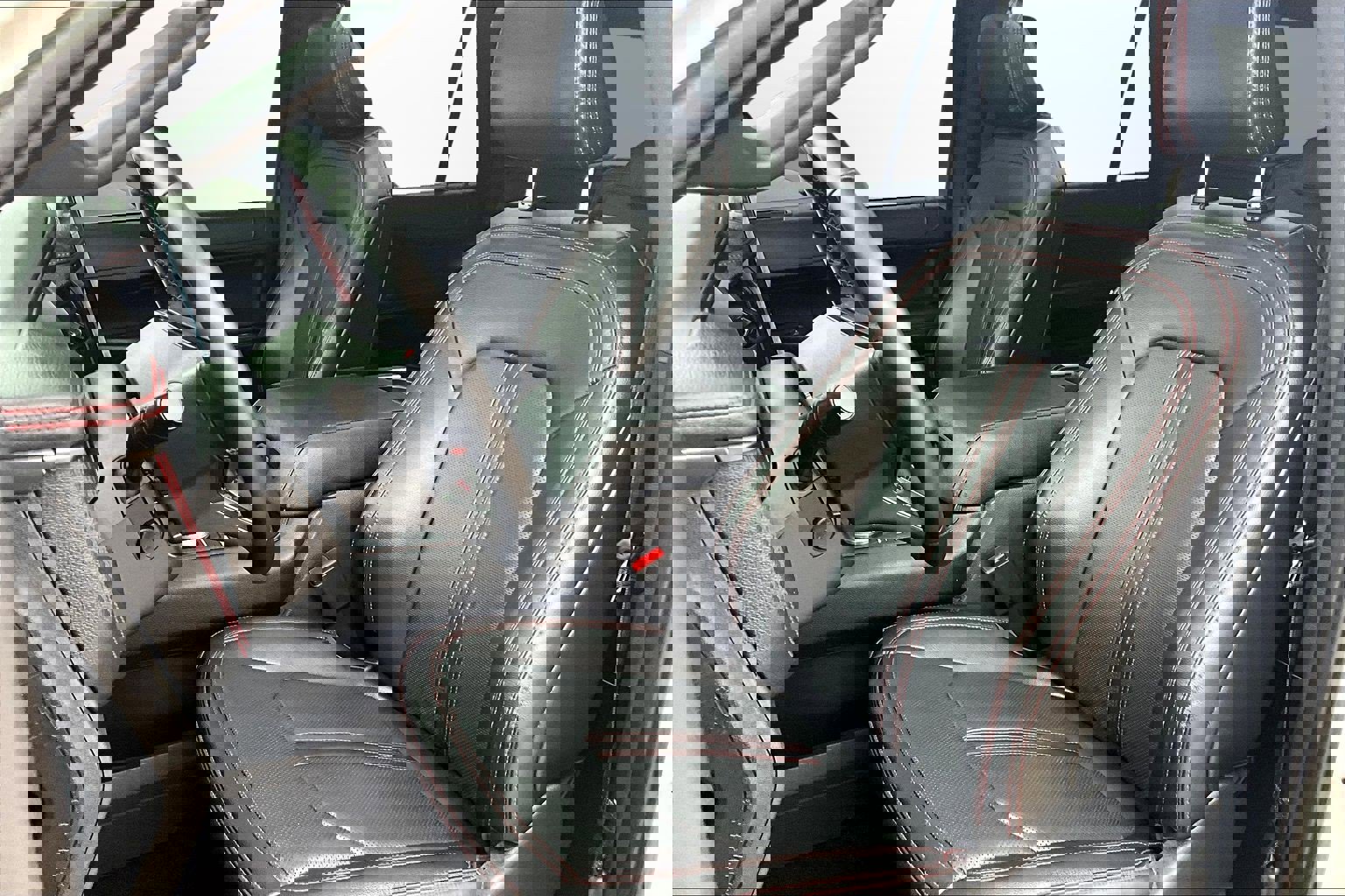 Used 2022 Ford Expedition Max Limited image 16