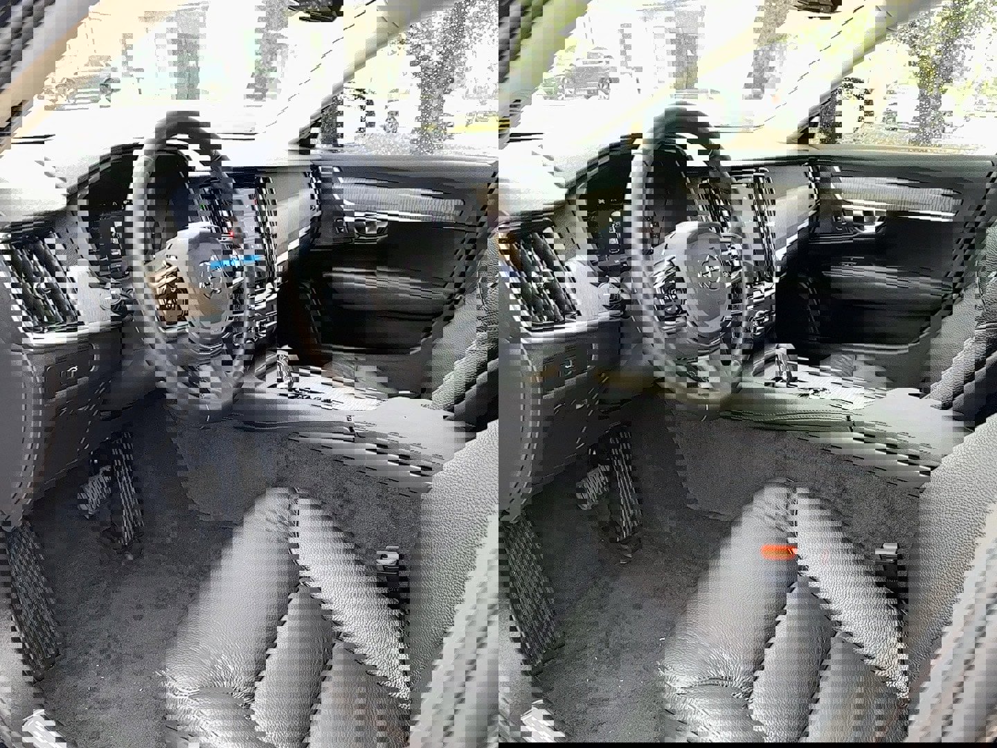 Certified 2023 Volvo V90 B6 Cross Country Plus image 12