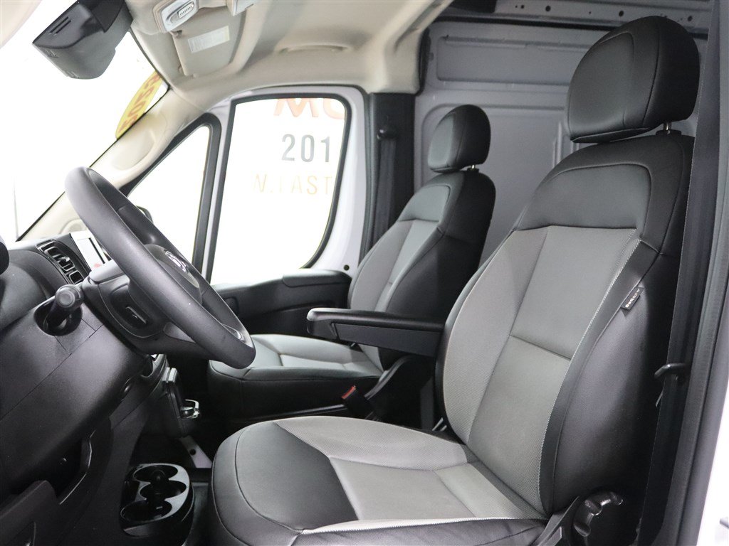 Used 2025 RAM ProMaster 2500 w/ Convenience Group FWD image 16