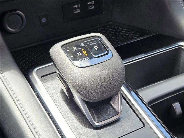 Used 2026 Nissan Pathfinder SL FWD image 12
