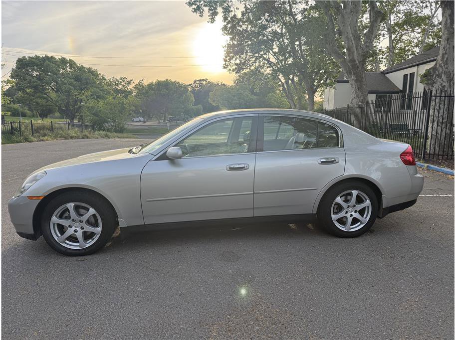 Used 2004 INFINITI G35 Sedan RWD image 4