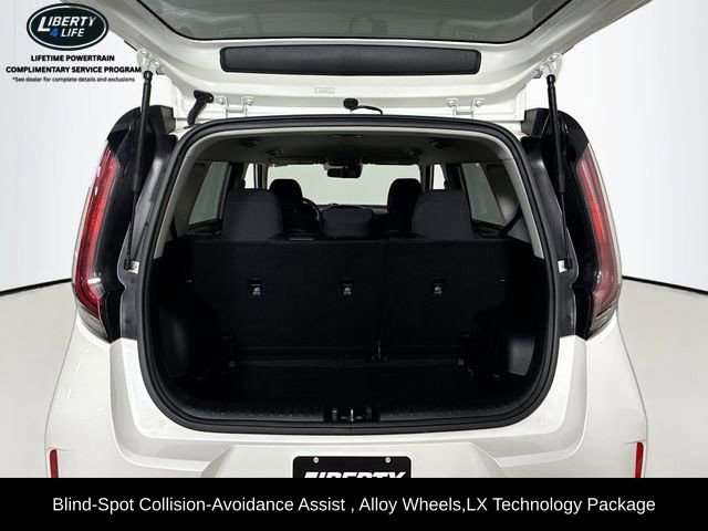 Used 2025 Kia Soul LX w/ LX Technology Package image 23