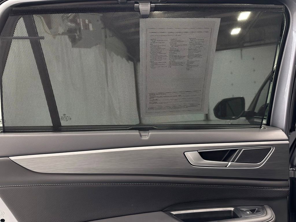 Used 2025 Volkswagen Atlas Cross Sport SE image 41