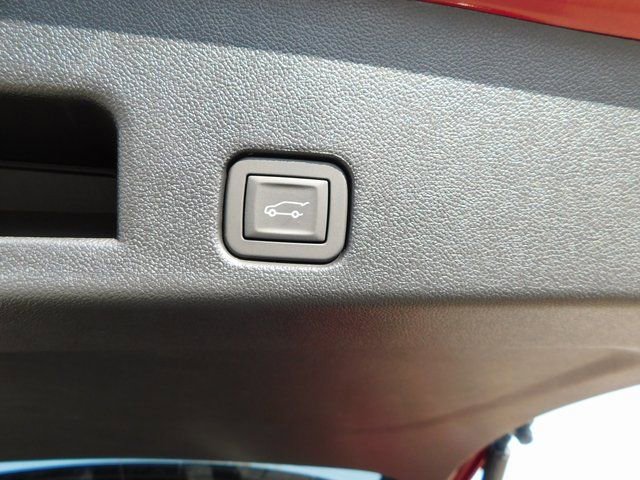 New 2026 Chevrolet Traverse RS w/ LPO, Floor Liner Package image 24